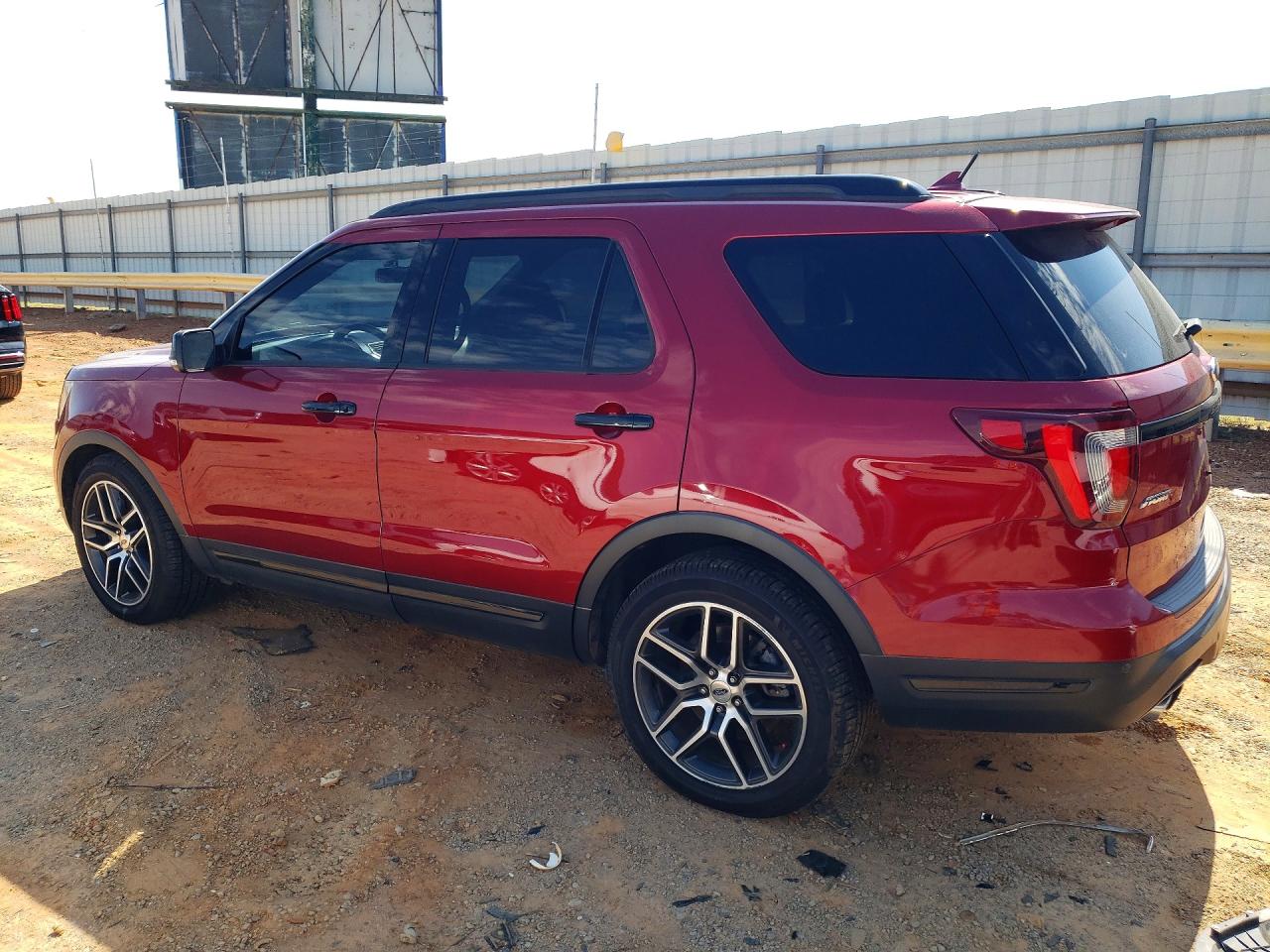 Ford Explorer Sport