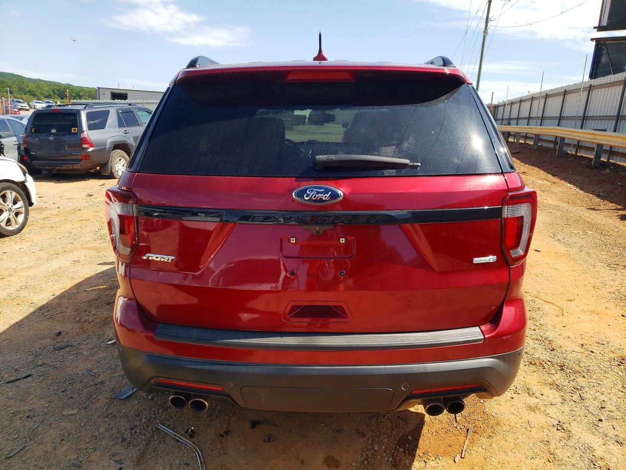 Ford Explorer Sport