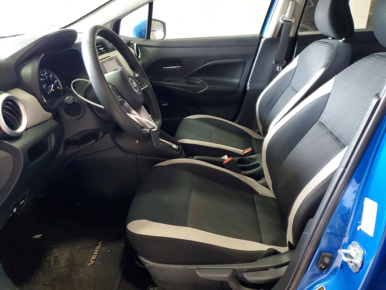 Nissan Versa Sv