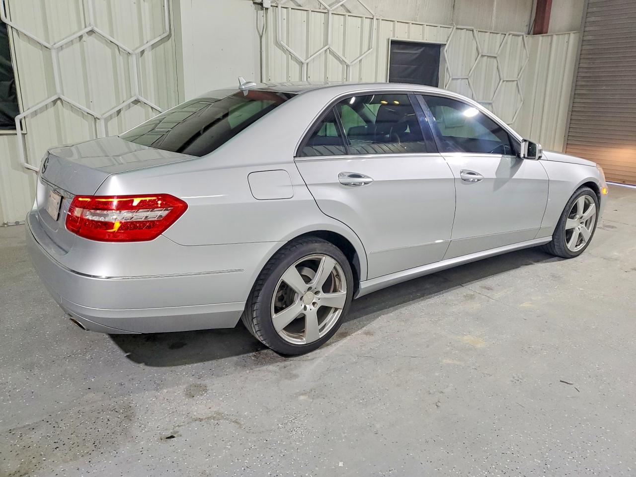 Mercedes-Benz E-Class 350