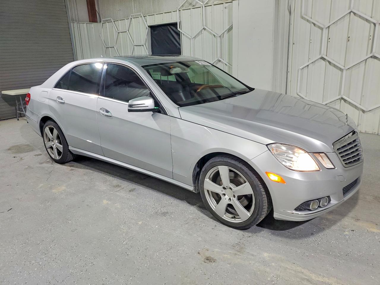 Mercedes-Benz E-Class 350