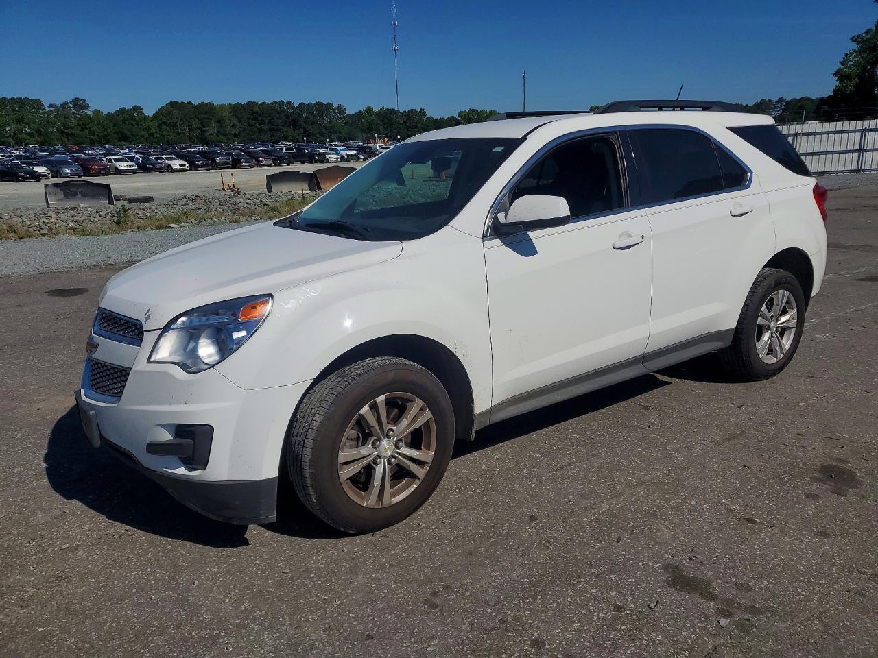 Salvage Chevrolet Equinox Image
