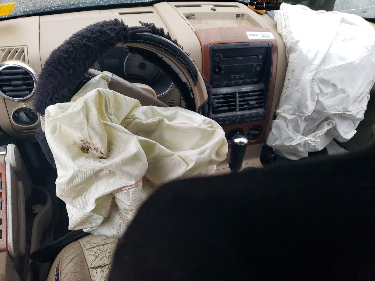 Ford Explorer Eddie Bauer