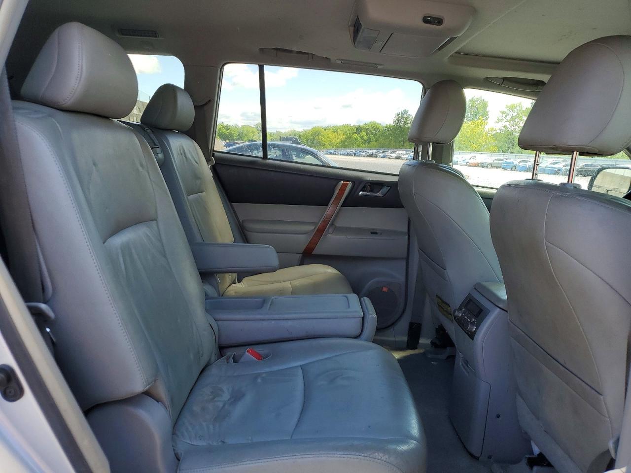Toyota Highlander Limited