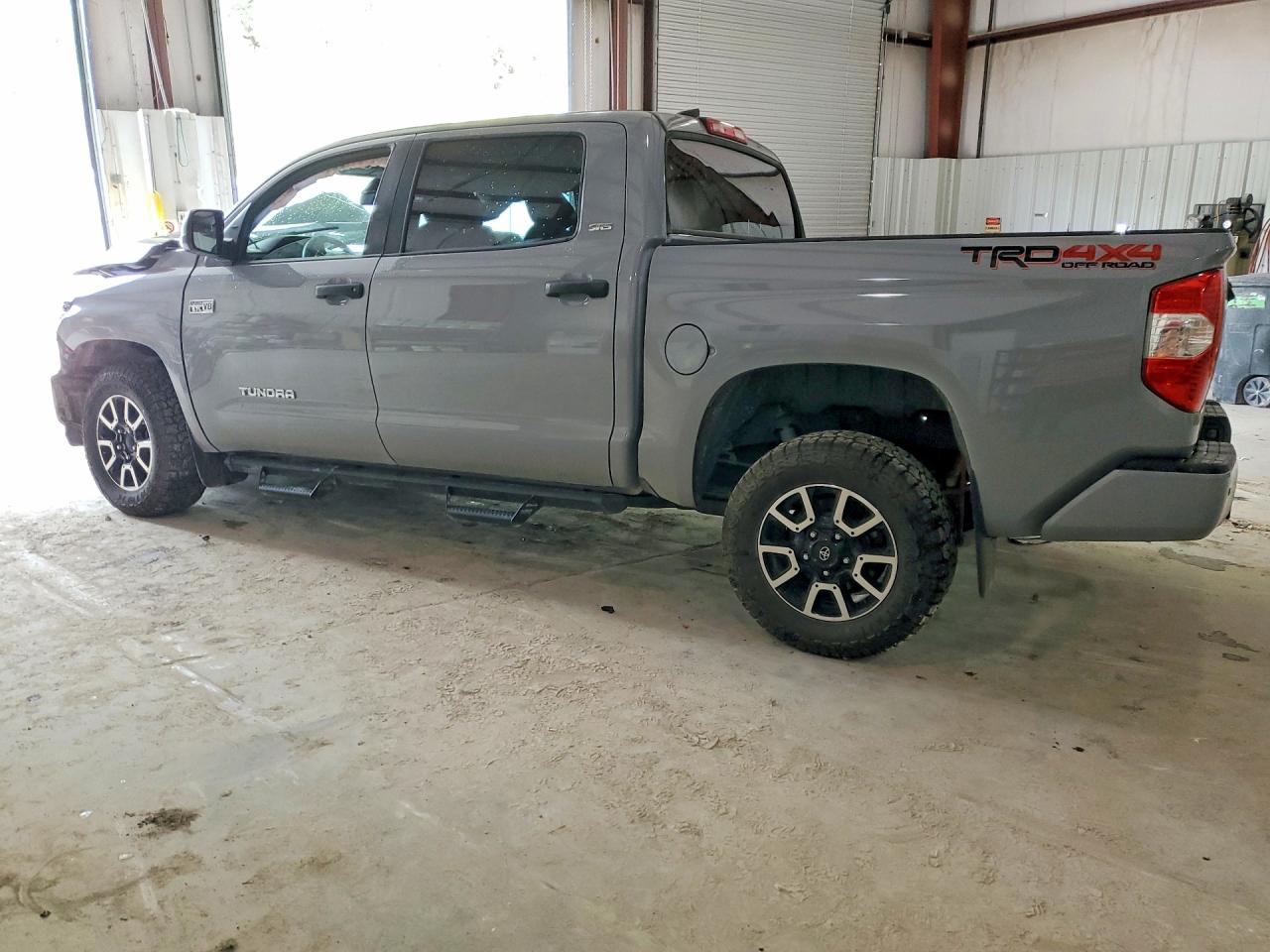 Toyota Tundra Sr5