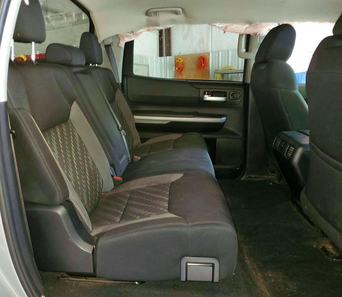 Toyota Tundra Sr5