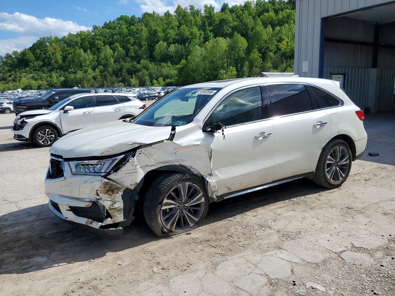 Salvage Acura MDX Image