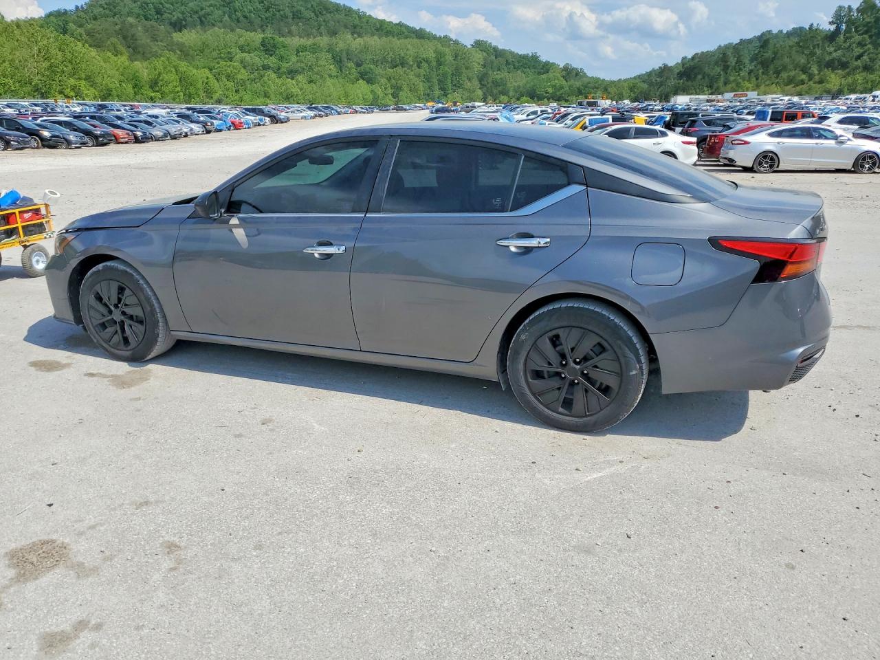 Nissan Altima S