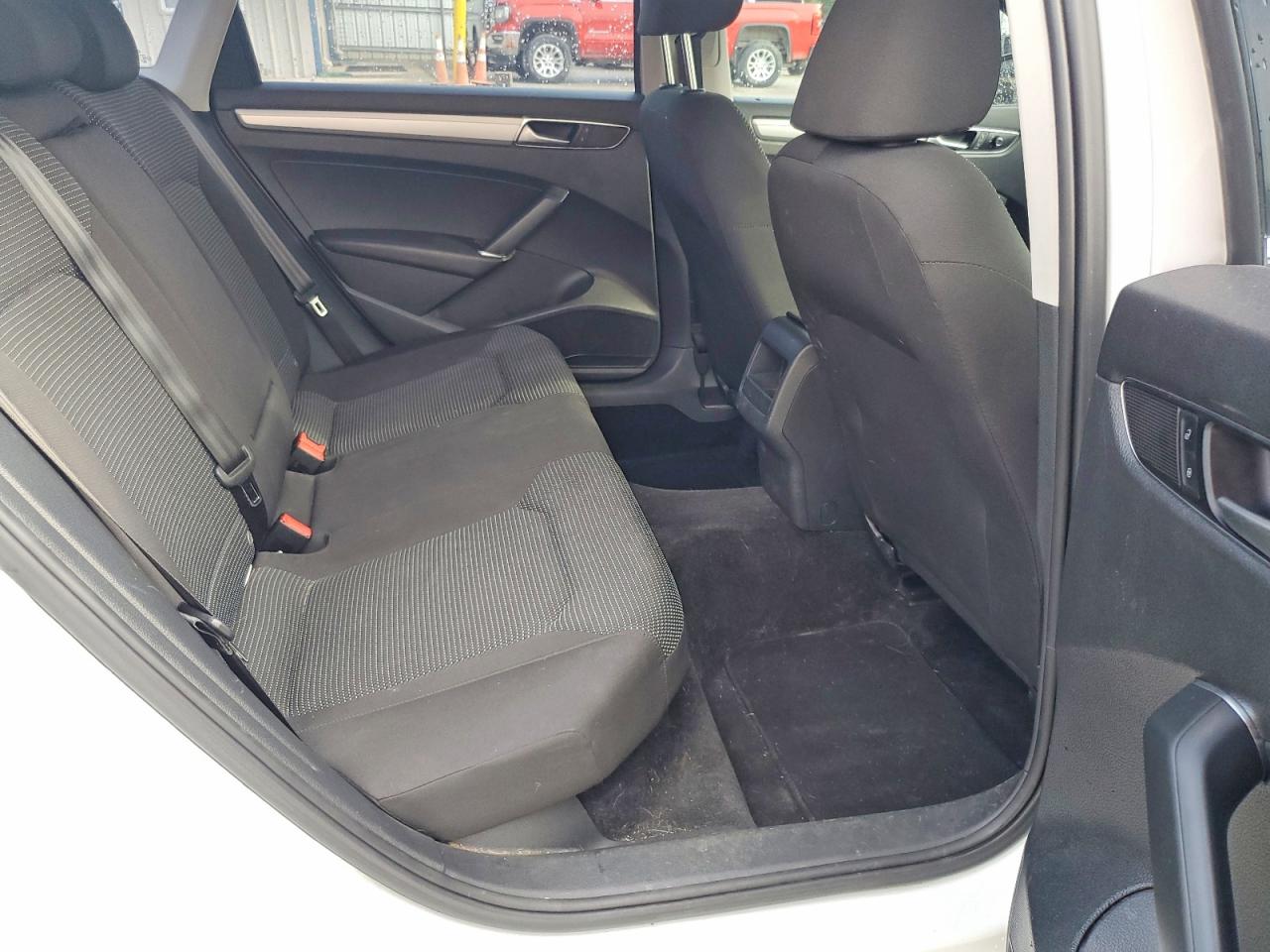 Volkswagen Passat S
