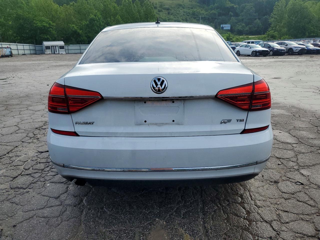 Volkswagen Passat S
