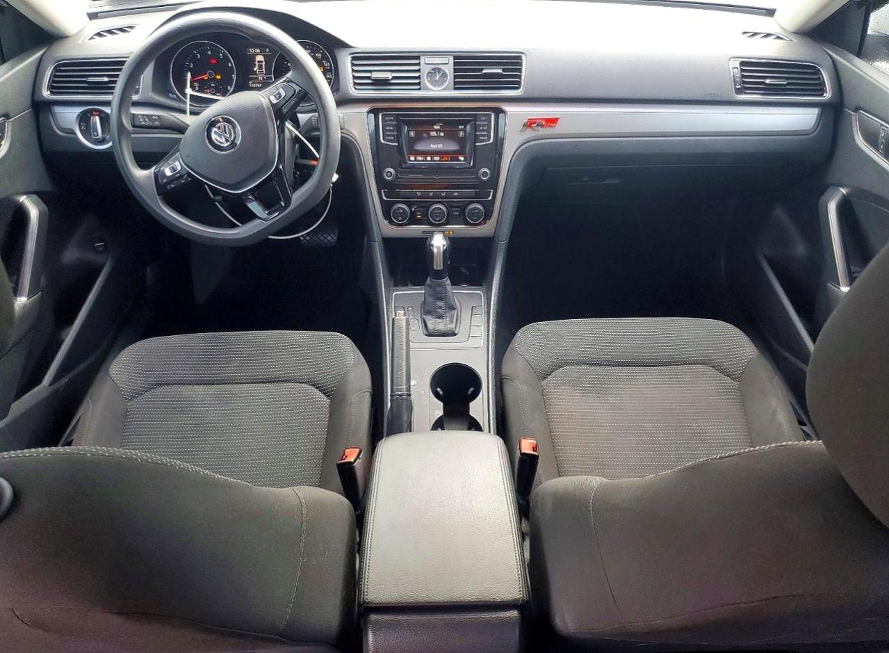 Volkswagen Passat S