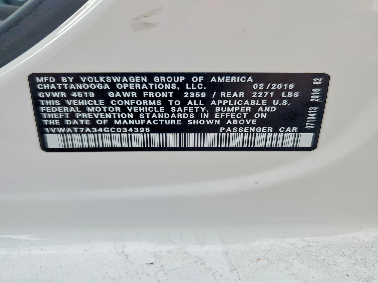 Volkswagen Passat S