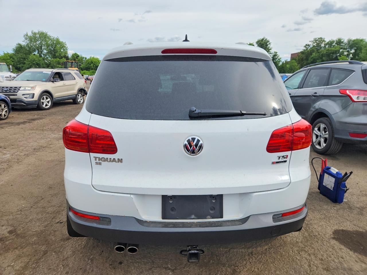 Volkswagen Tiguan S