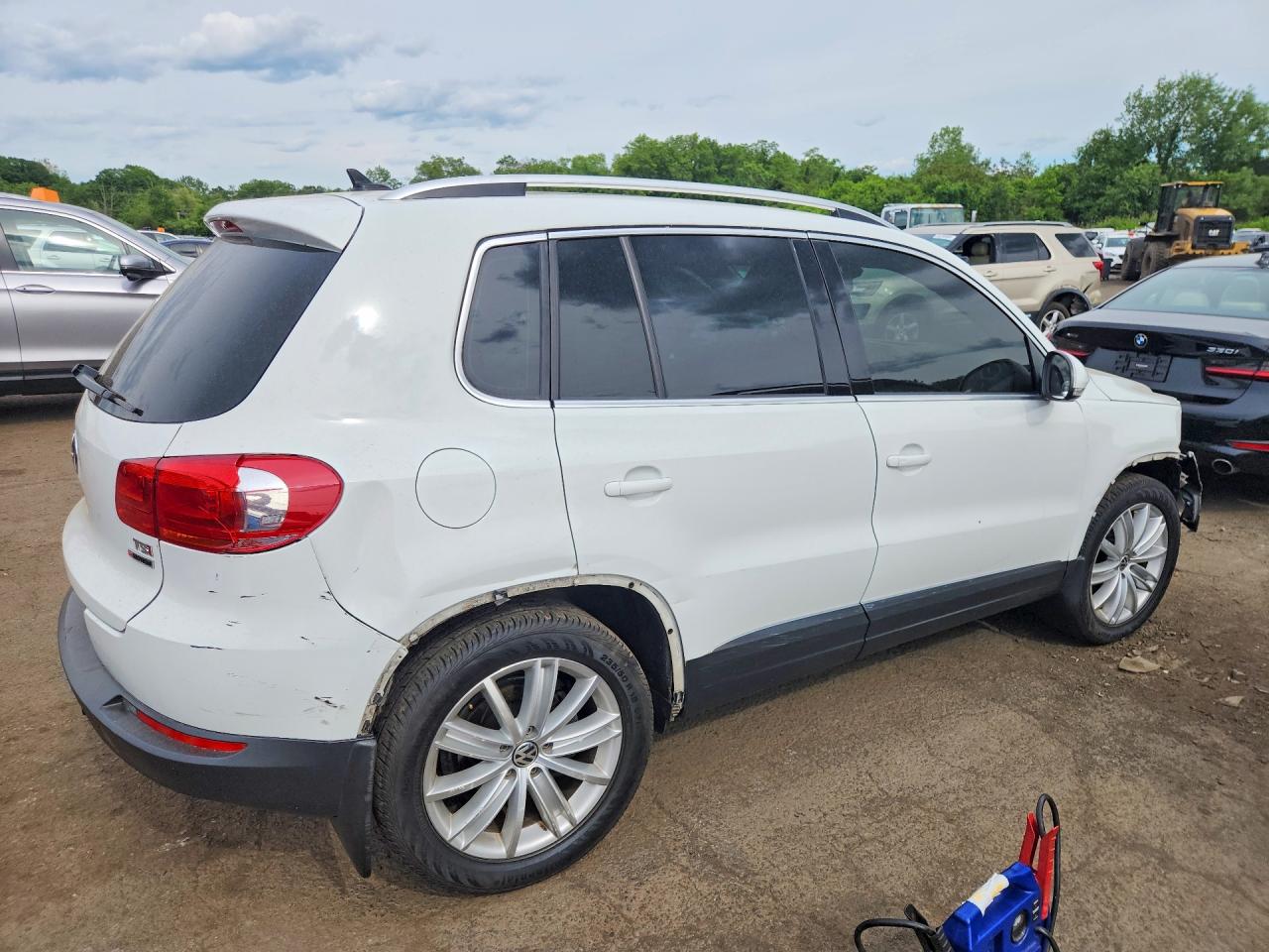 Volkswagen Tiguan S