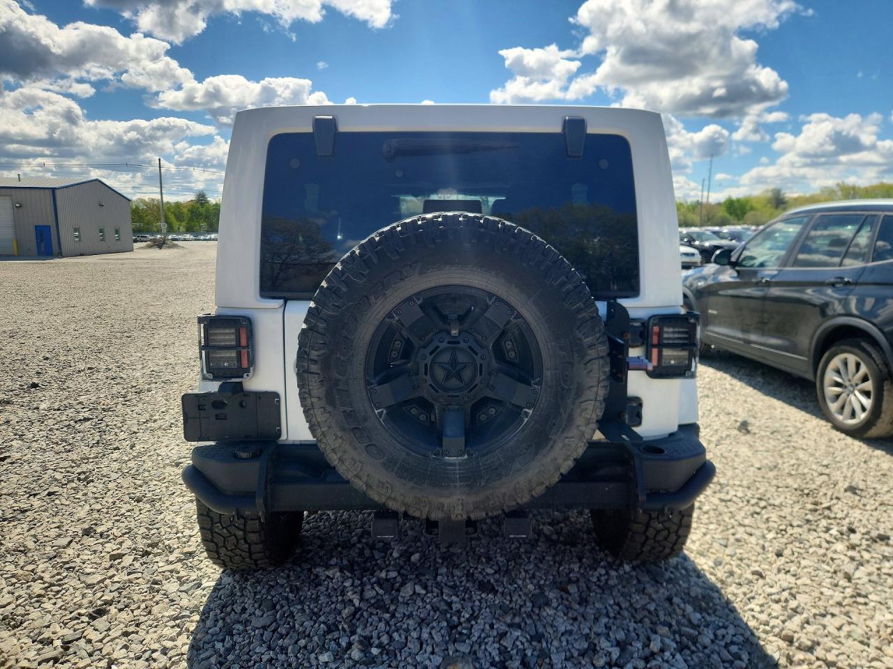 Jeep Wrangler Sahara
