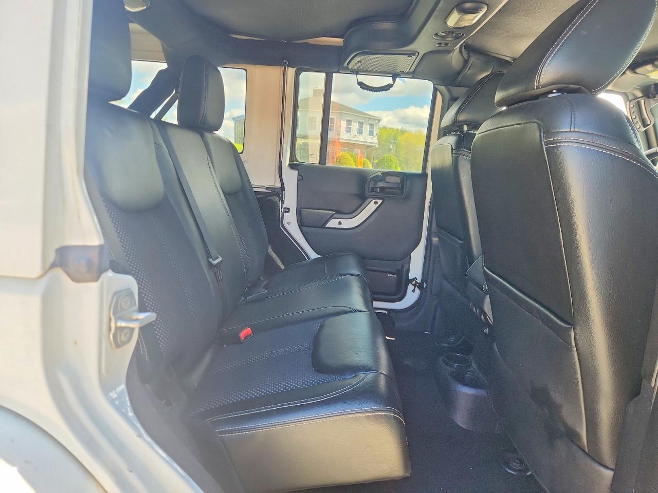 Jeep Wrangler Sahara
