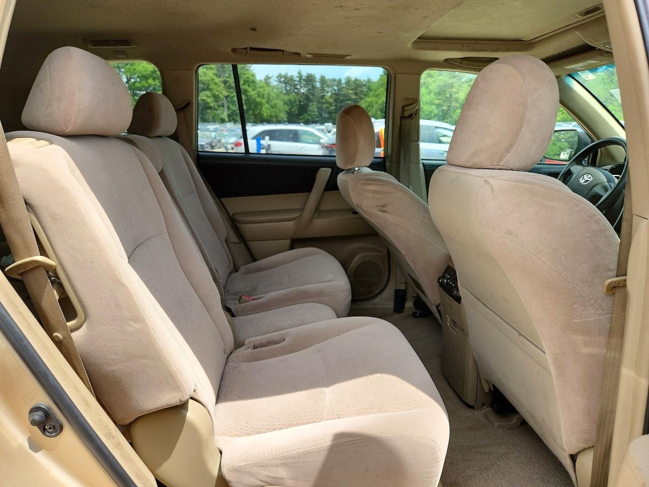 Toyota Highlander Base