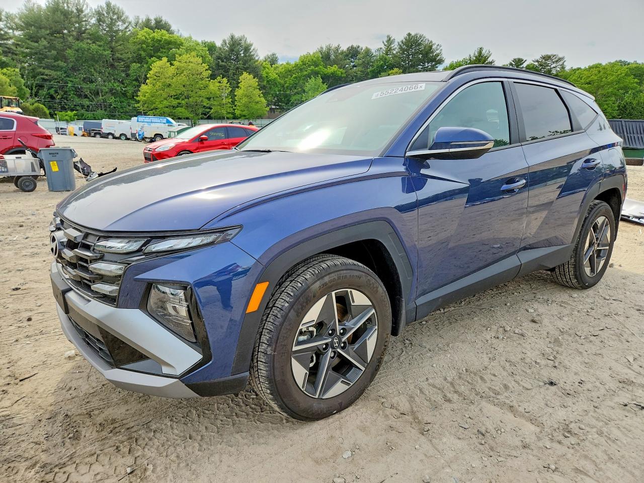 Salvage Hyundai TUCSON Image