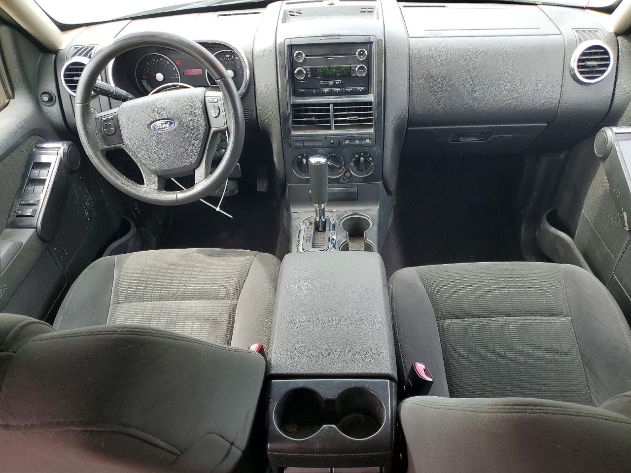Ford Explorer Xlt