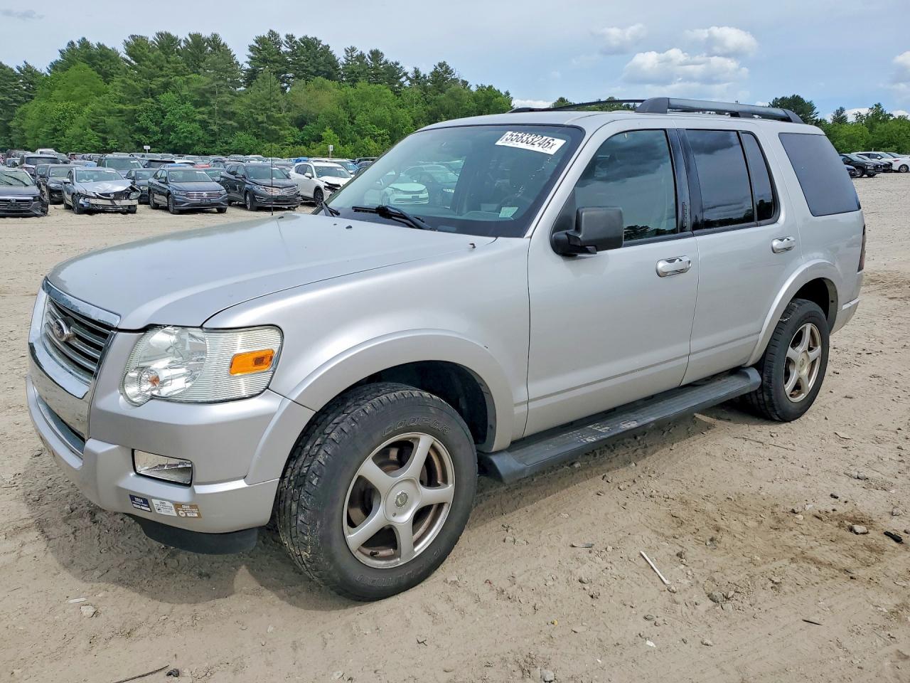 Salvage Ford Explorer Image