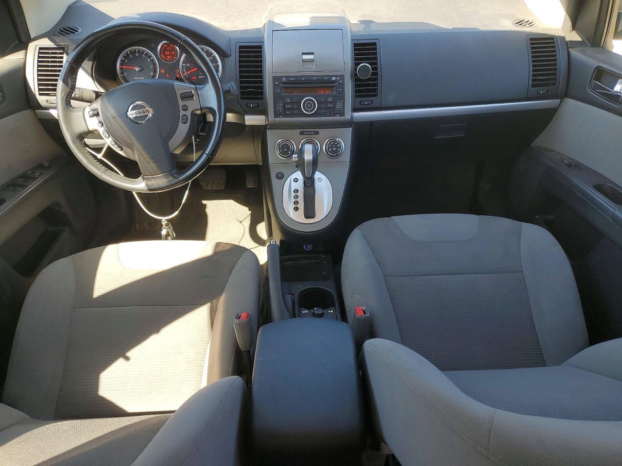 Nissan Sentra 2.0