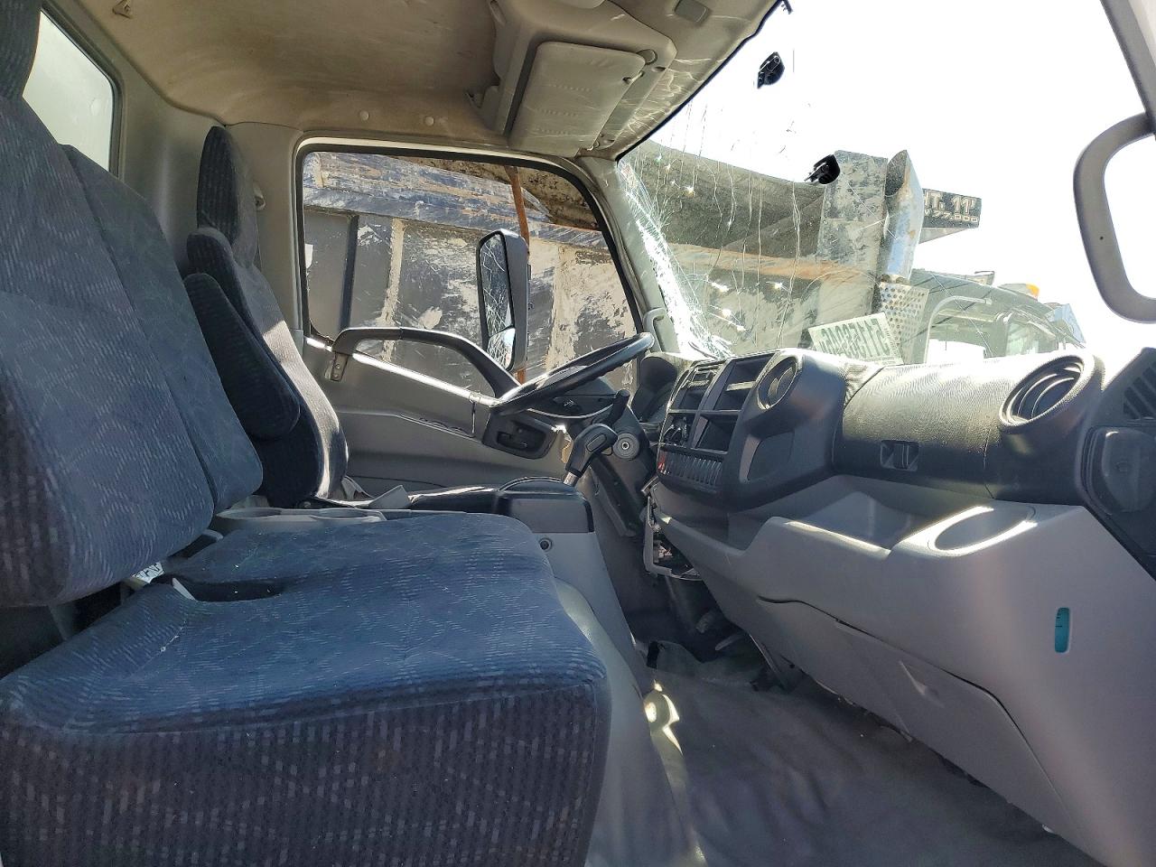 Hino 155