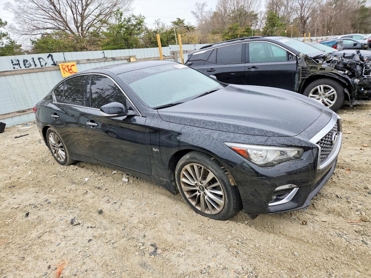 INFINITI Q50 3.0t Luxe