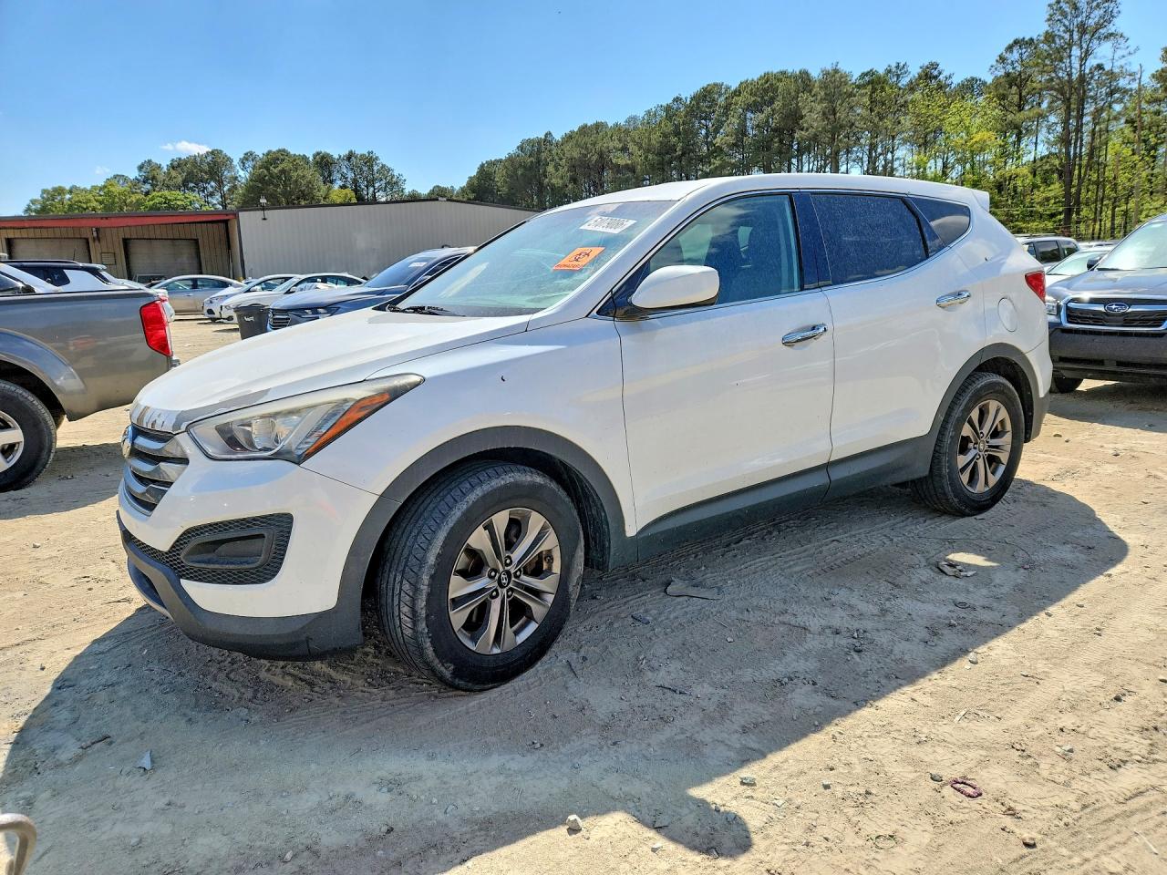 Salvage Hyundai SANTA FE Image