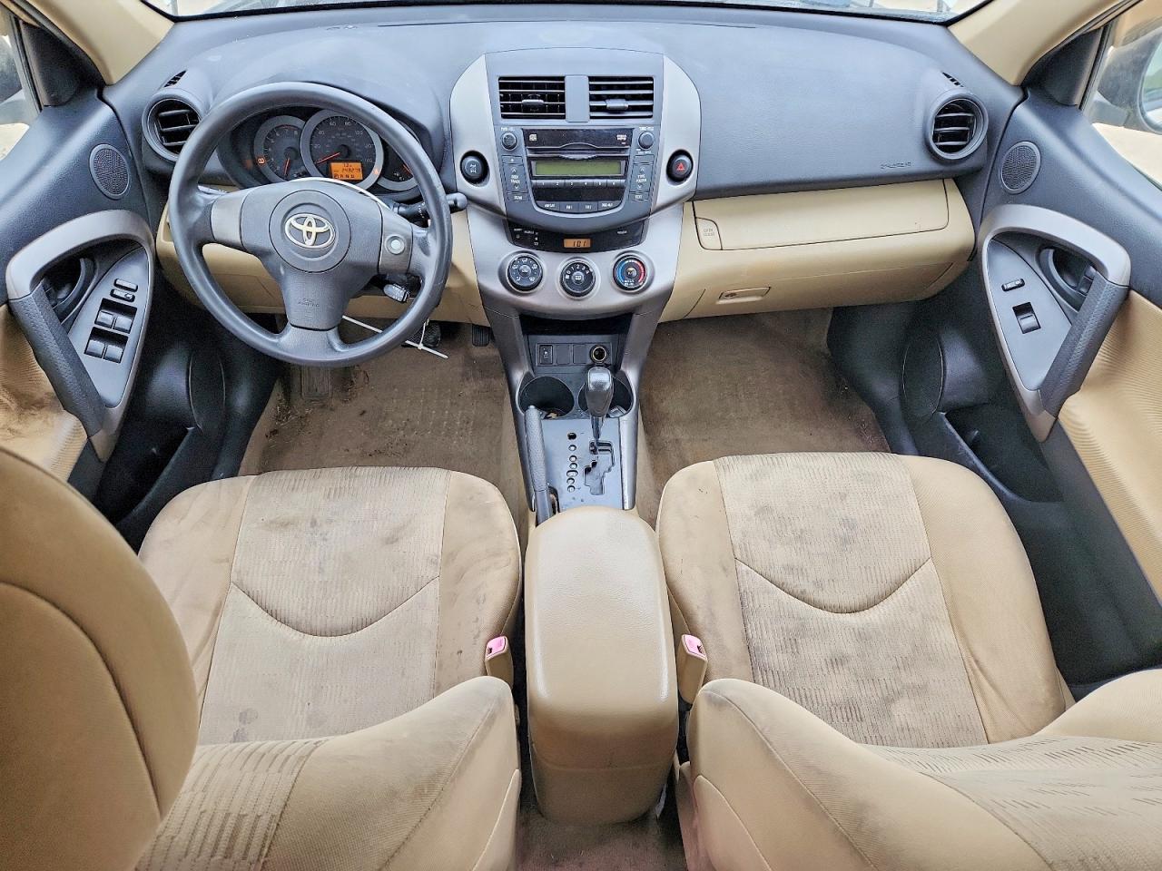 Toyota RAV4 Base