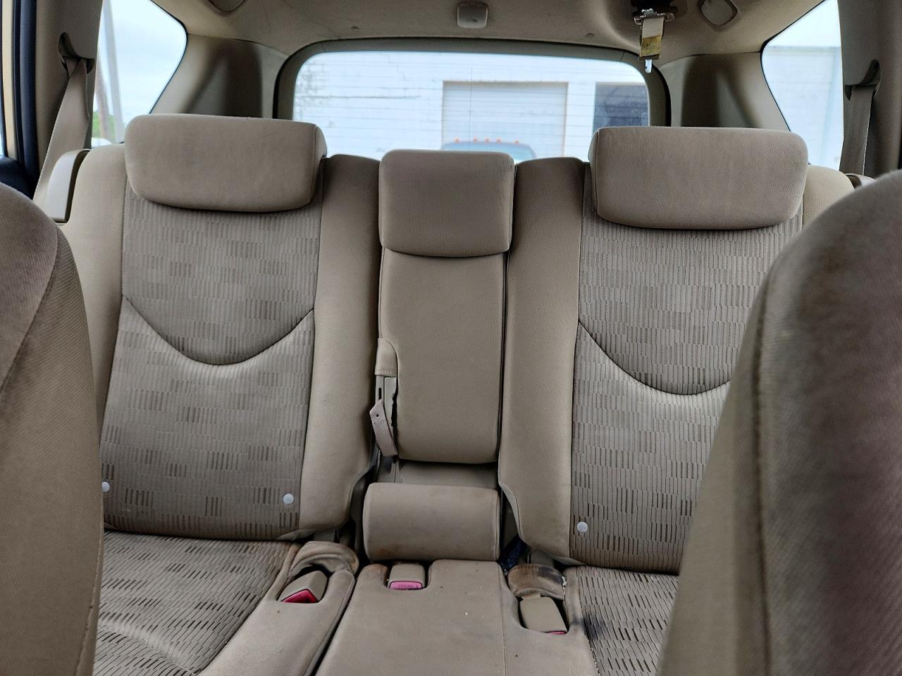 Toyota RAV4 Base
