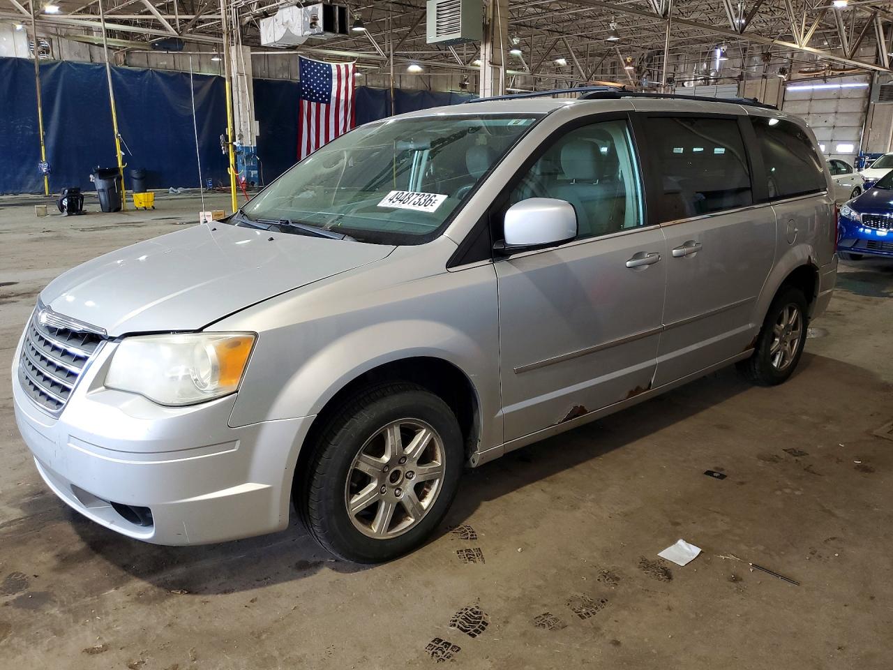 Salvage Chrysler Minivan Image