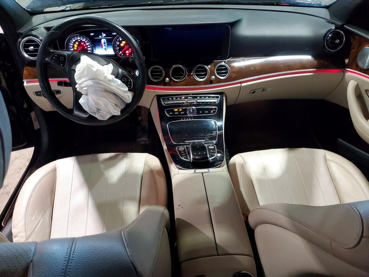 Mercedes-Benz E-Class 300 4matic