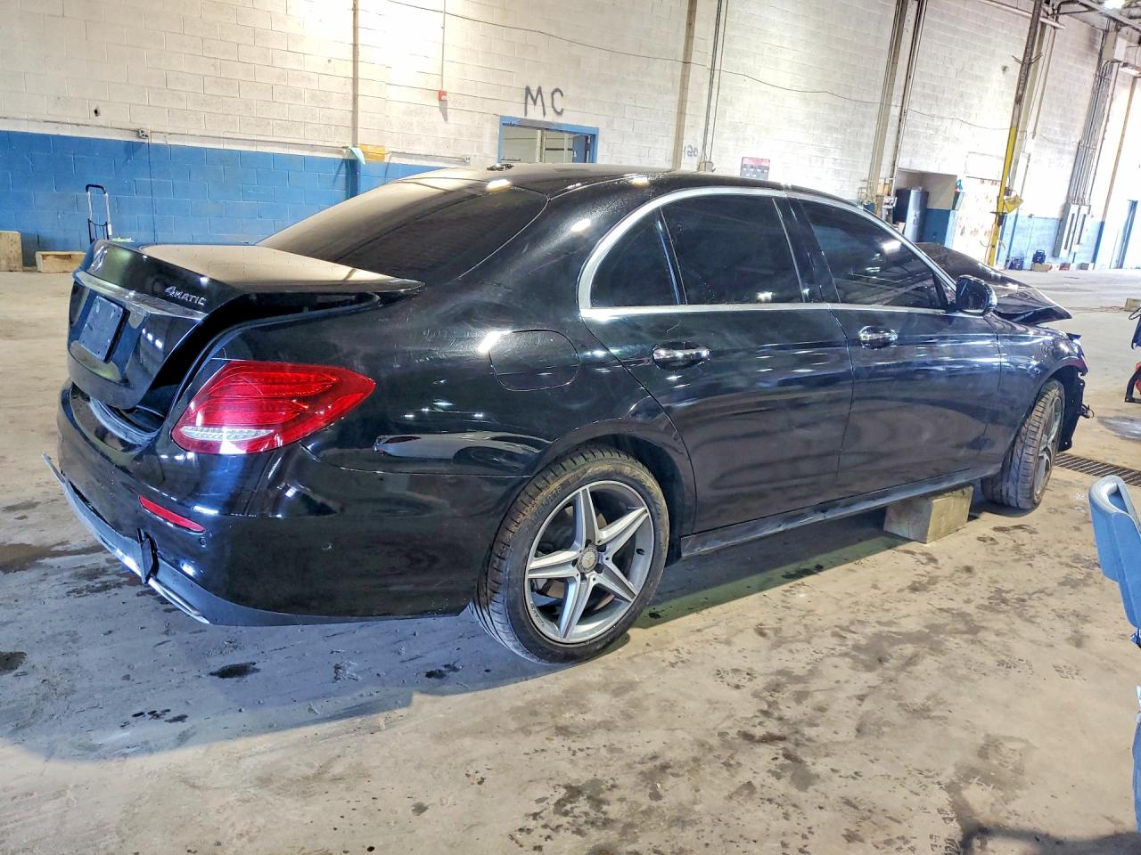 Mercedes-Benz E-Class 300 4matic
