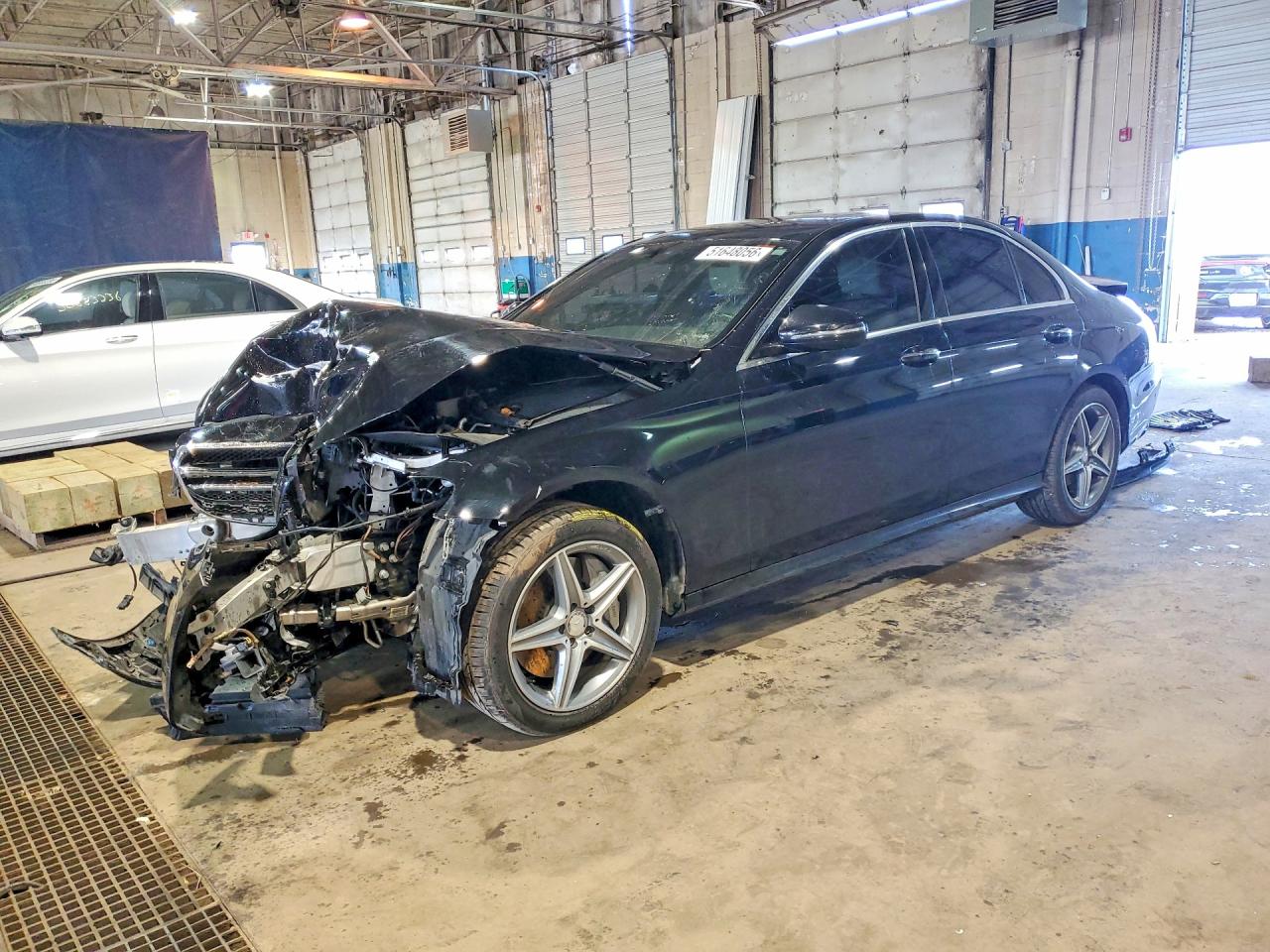 Salvage Mercedes-Benz E-Class Image