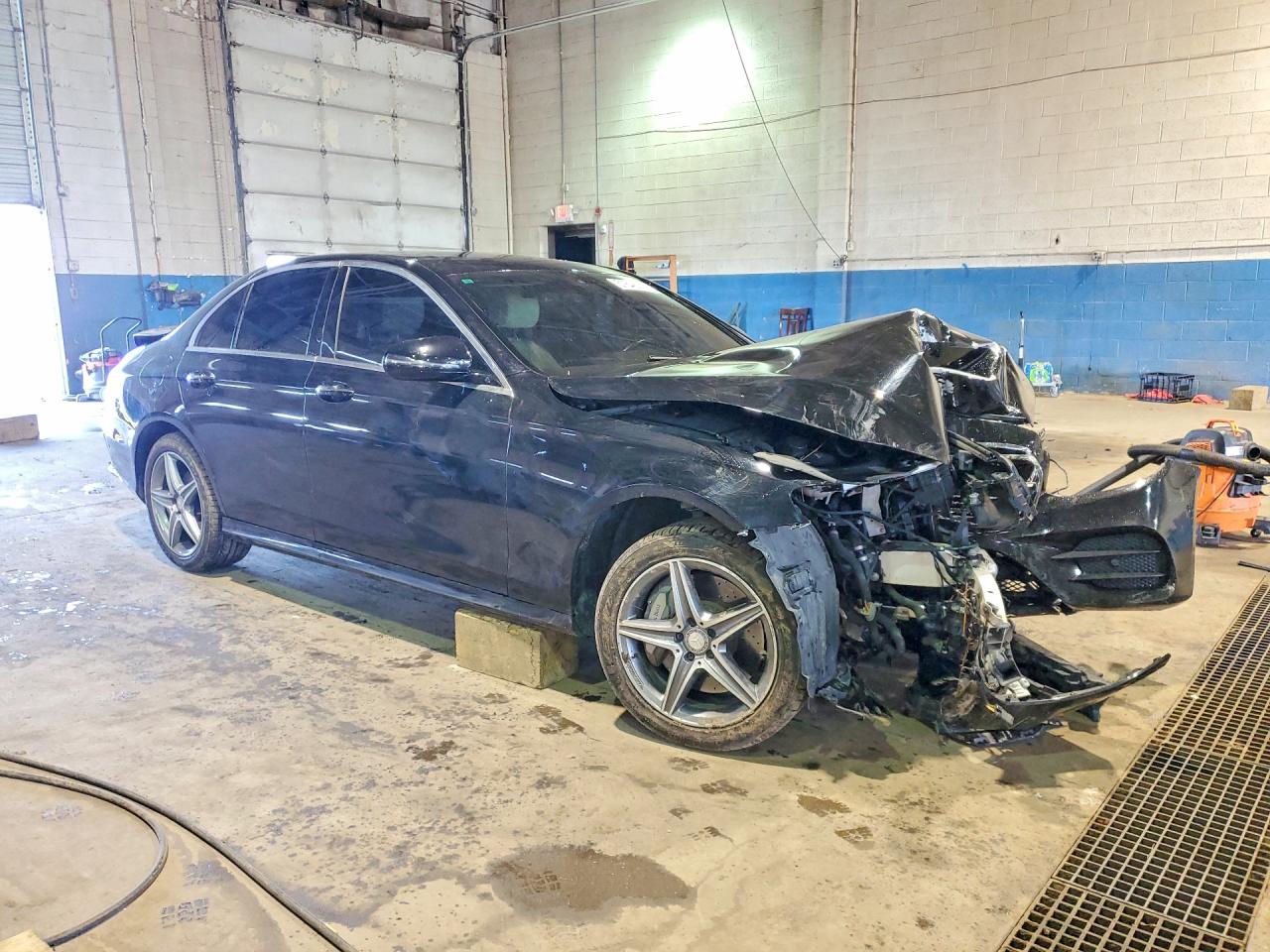 Mercedes-Benz E-Class 300 4matic