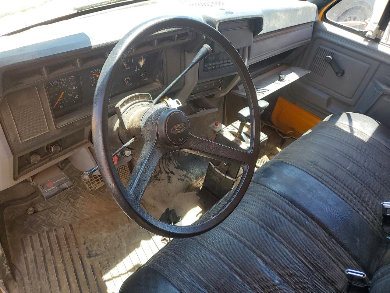 Ford F-800