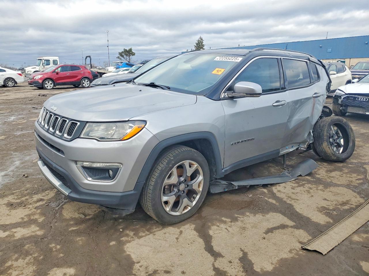 Salvage Jeep Compass Image