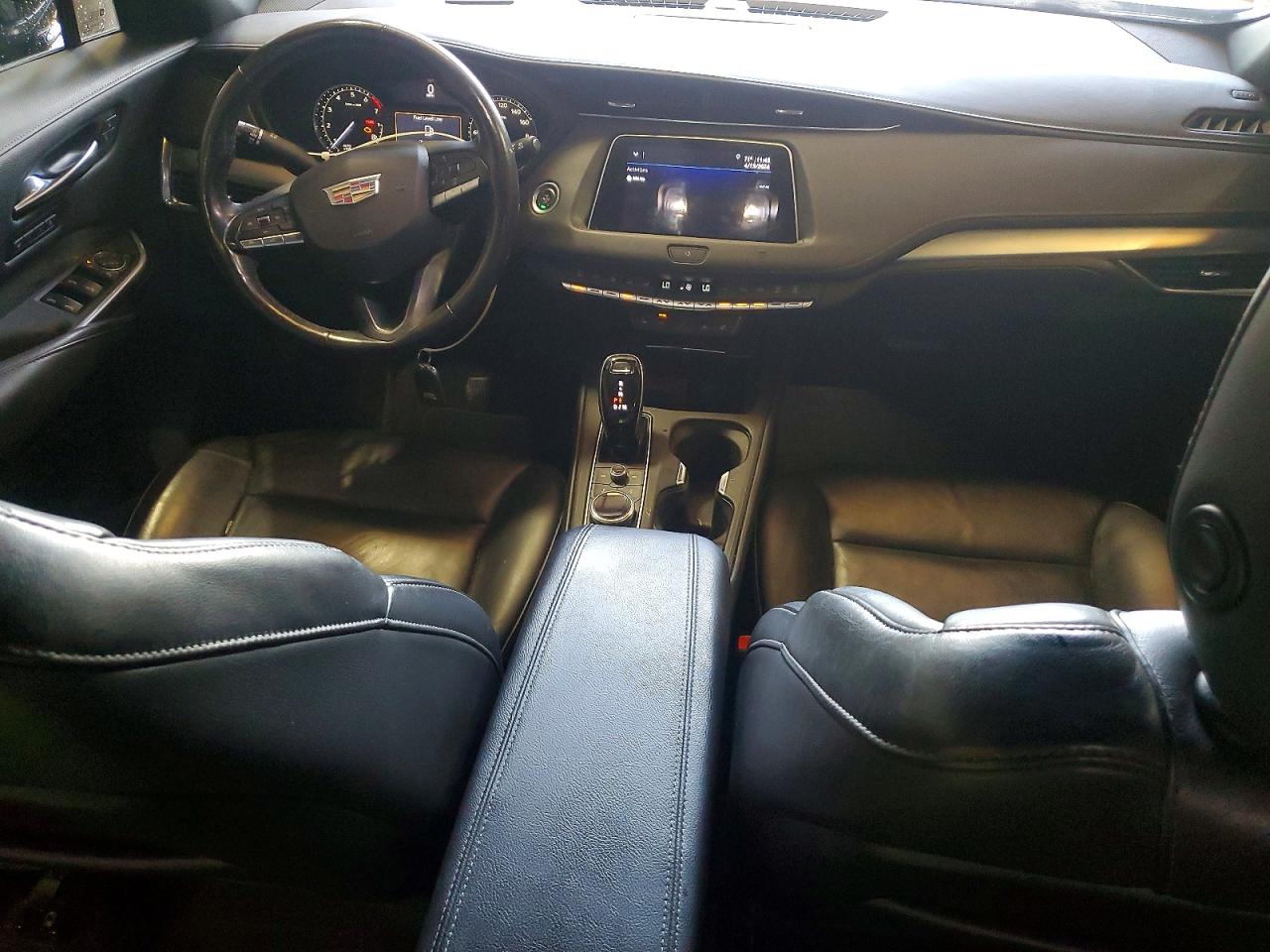 Cadillac XT4 Premium Luxury
