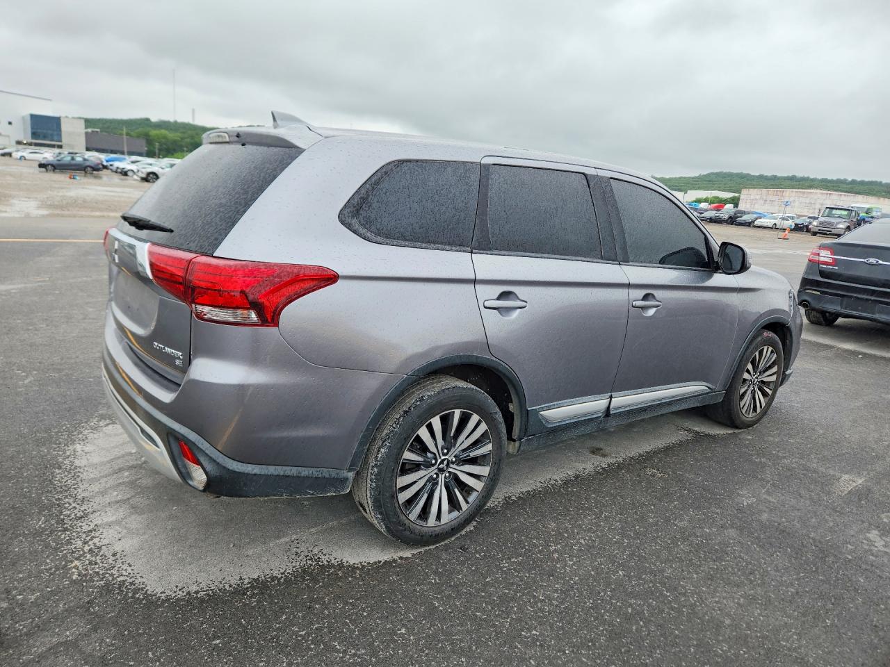 Mitsubishi Outlander Se