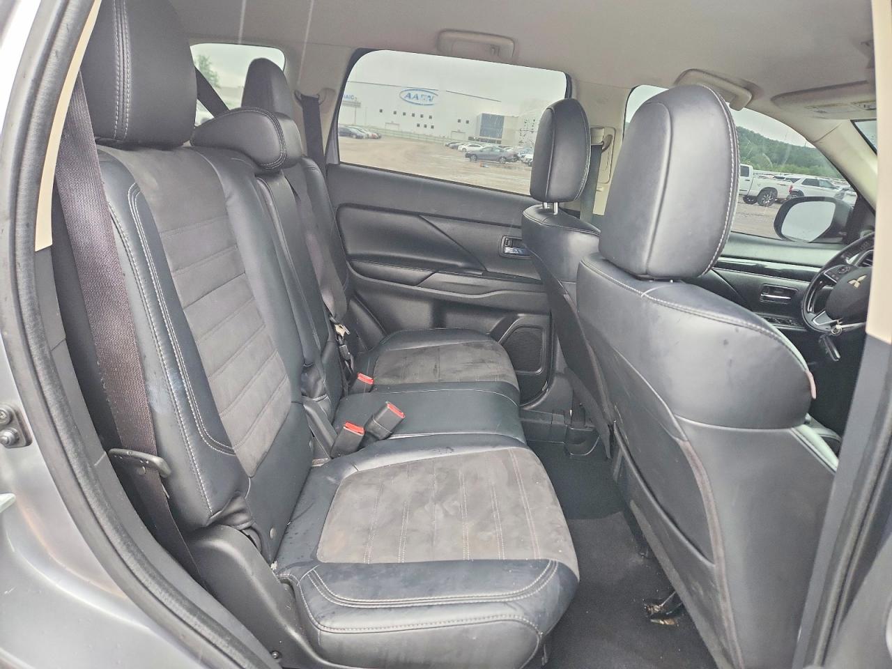 Mitsubishi Outlander Se