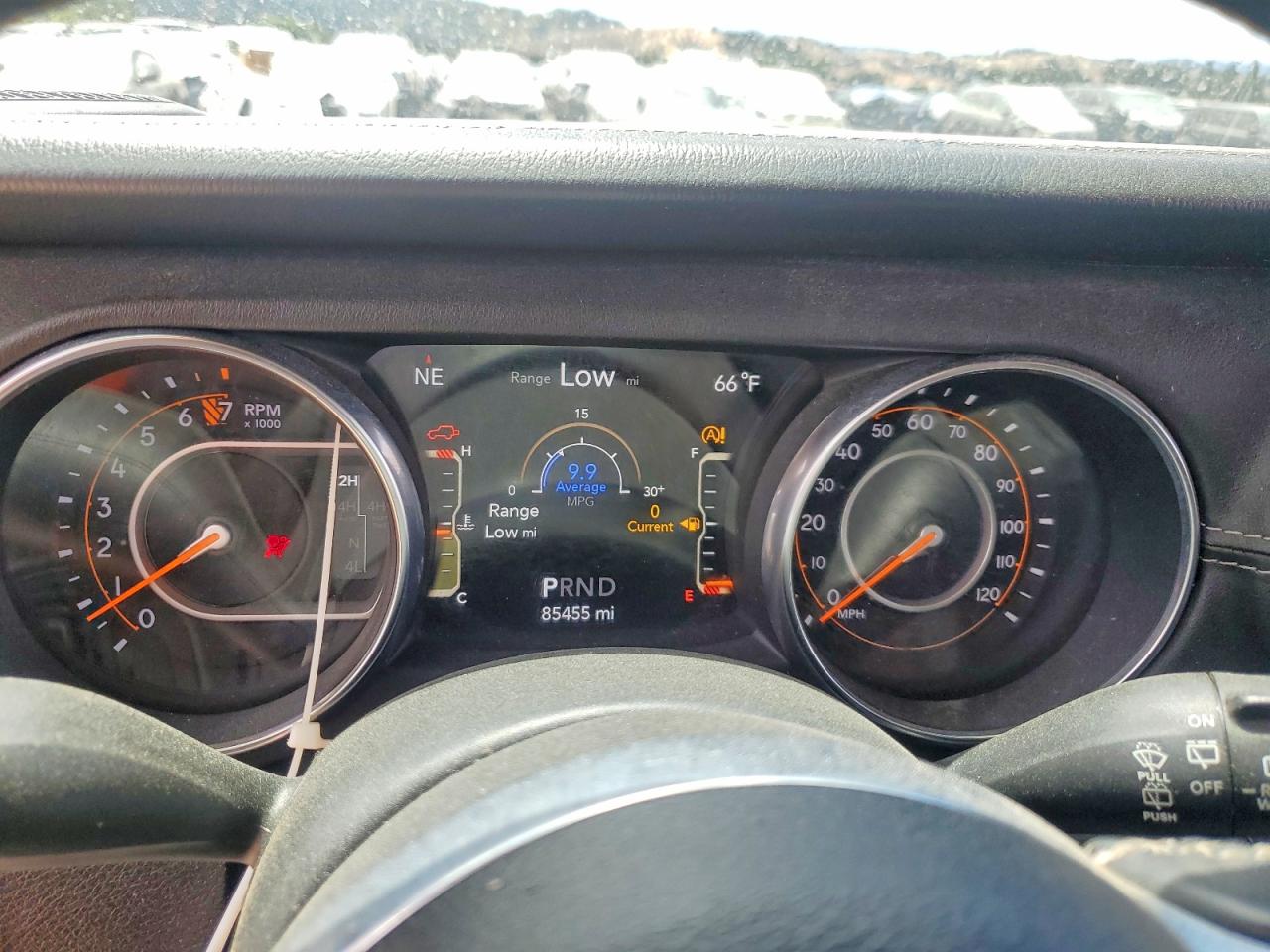 Jeep Wrangler Sahara
