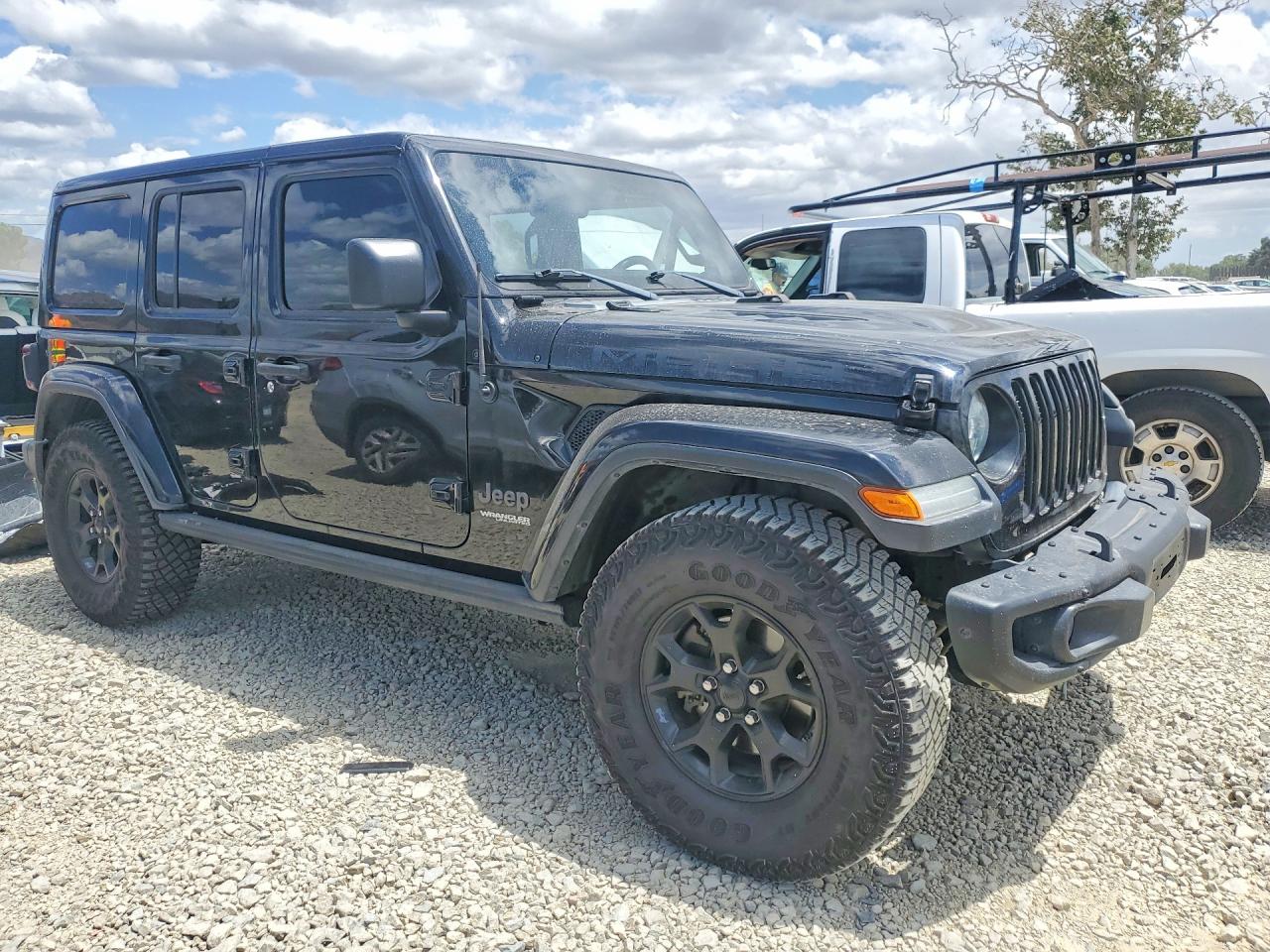 Jeep Wrangler Sahara