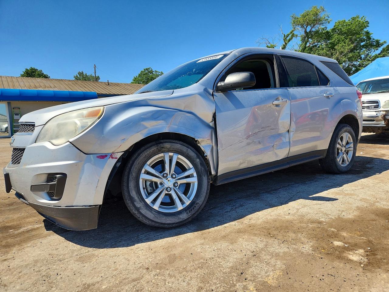 Salvage Chevrolet Equinox Image
