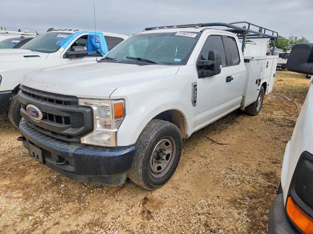 Salvage Ford F-350 Image