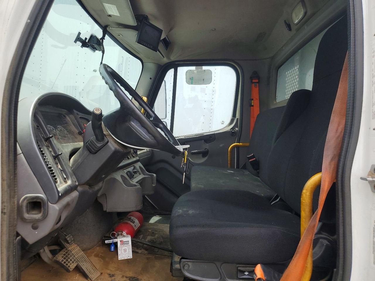Freightliner M2