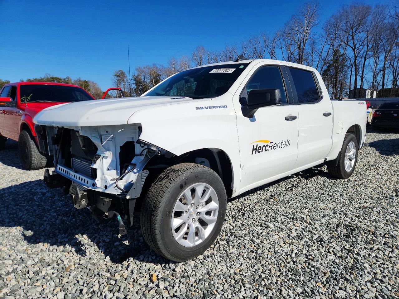Salvage Chevrolet Silverado Image