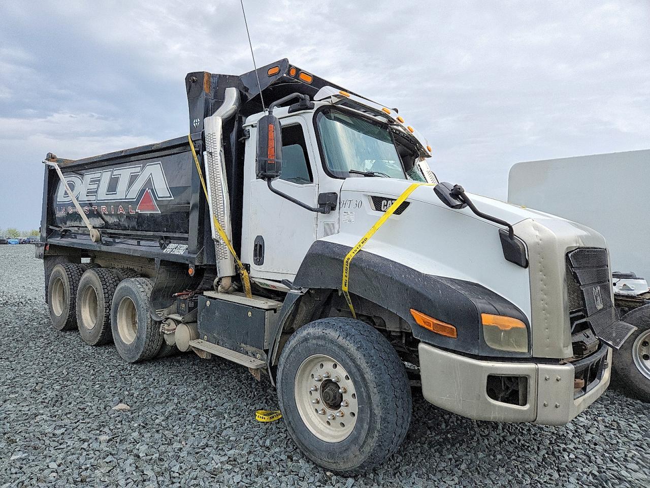 Salvage Caterpillar Ct660 Image