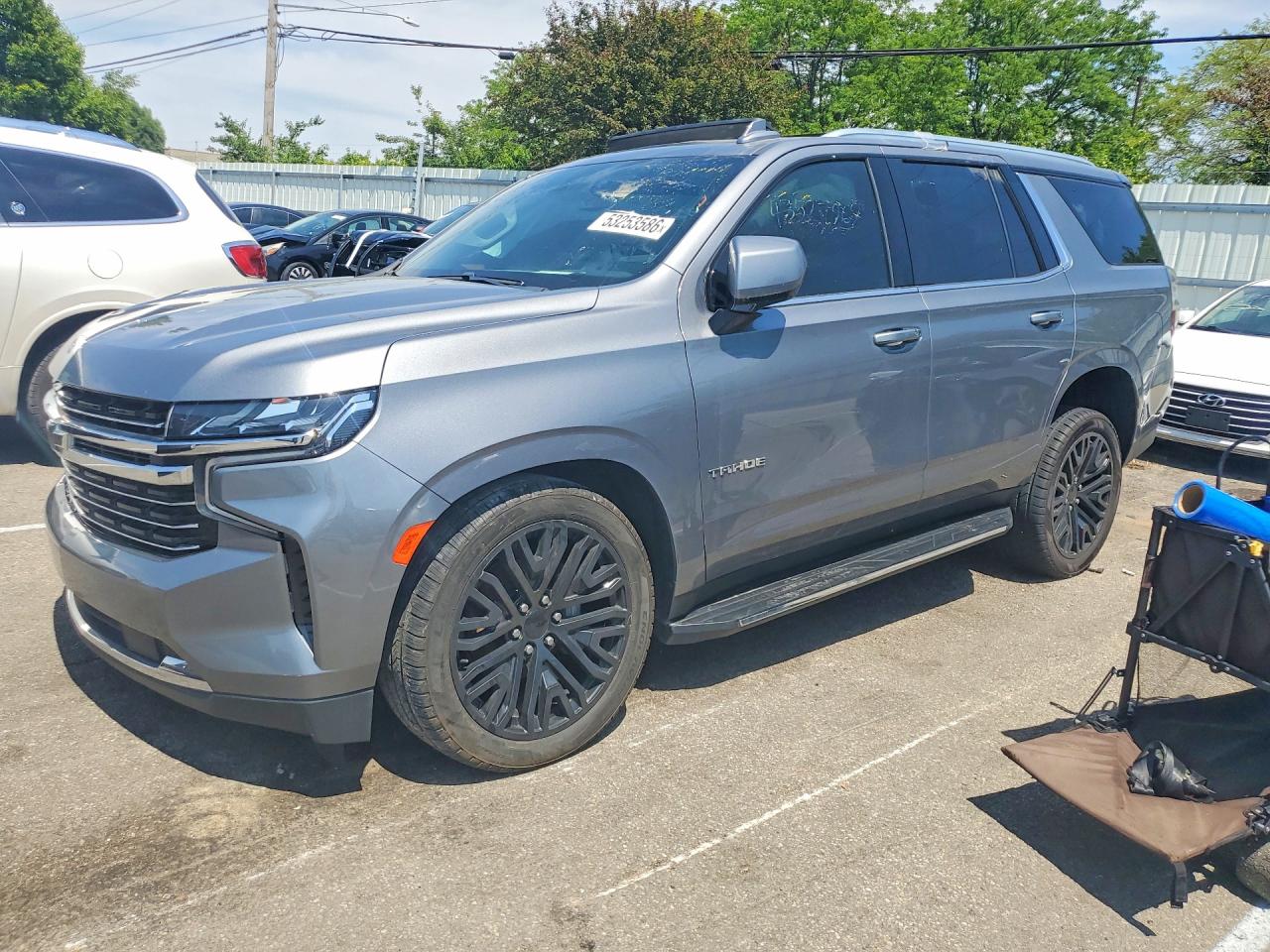 Salvage Chevrolet Tahoe Image