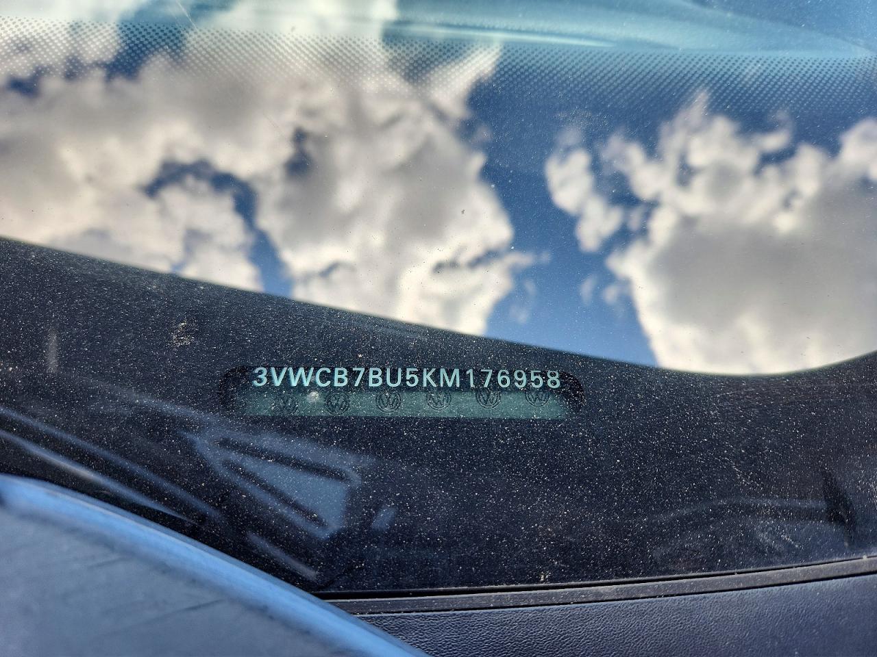 Volkswagen Jetta S