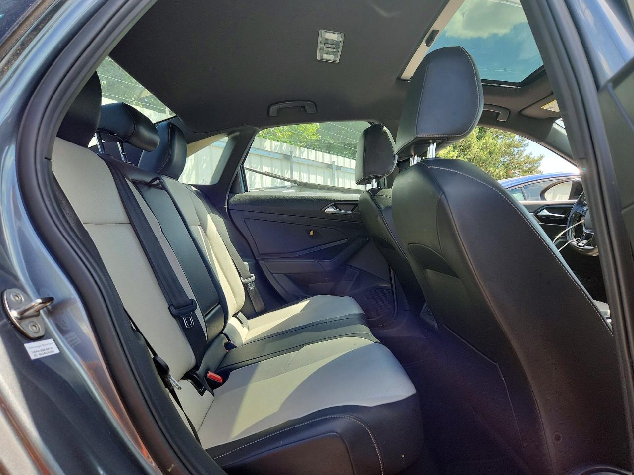 Volkswagen Jetta S